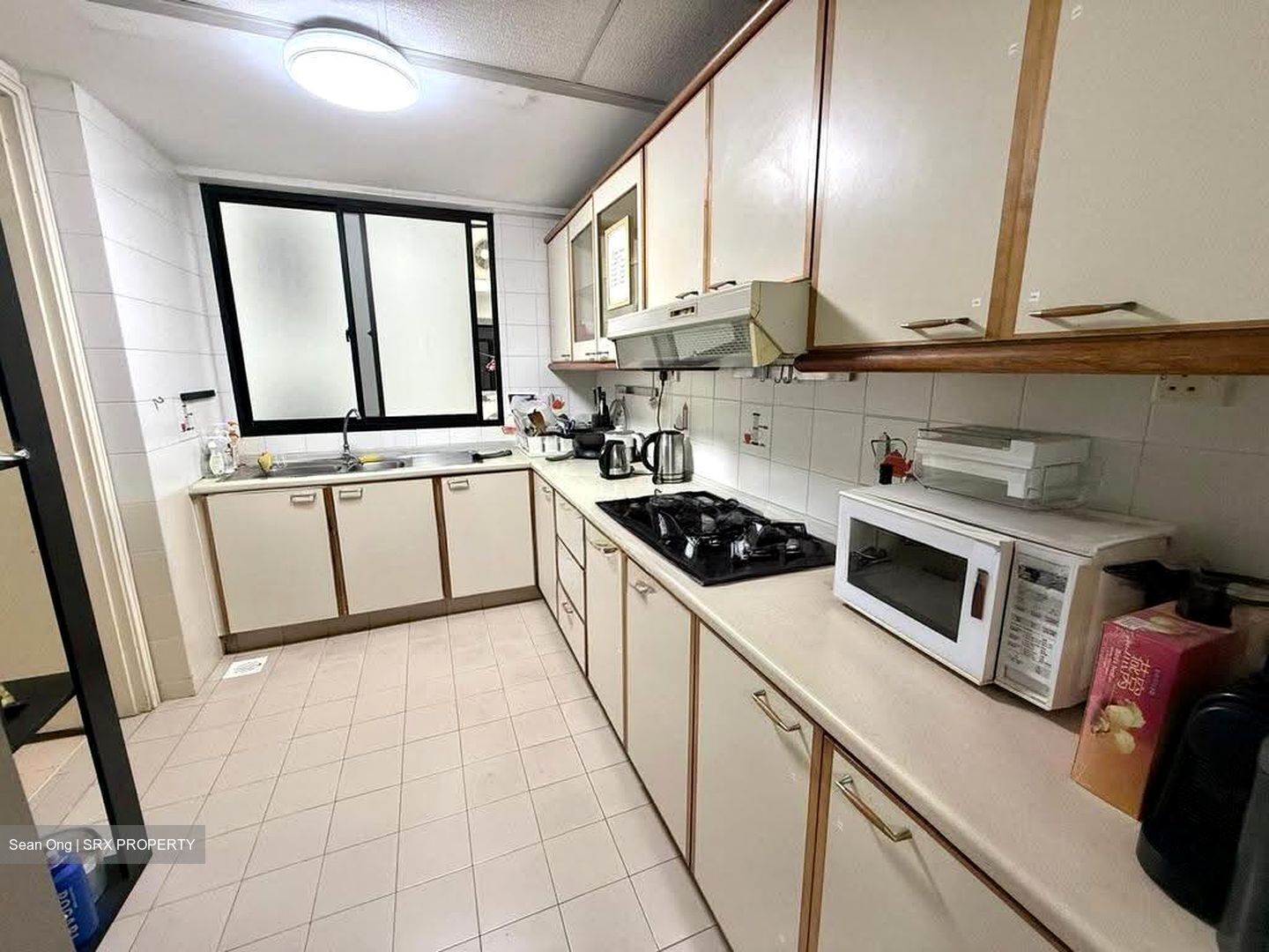 Central Green Condominium (D3), Condominium #627014011